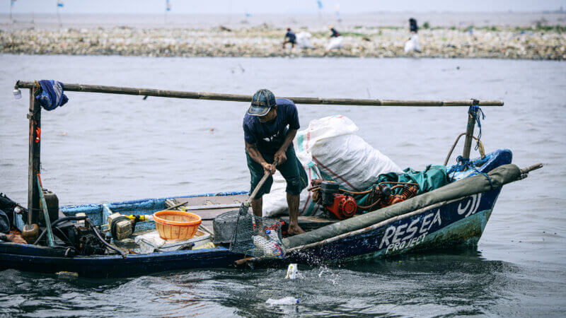 ReSea Project indsamler plast fra de indonesiske have